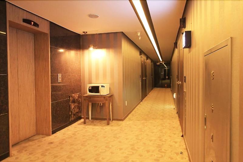 Chakan Hotel image
