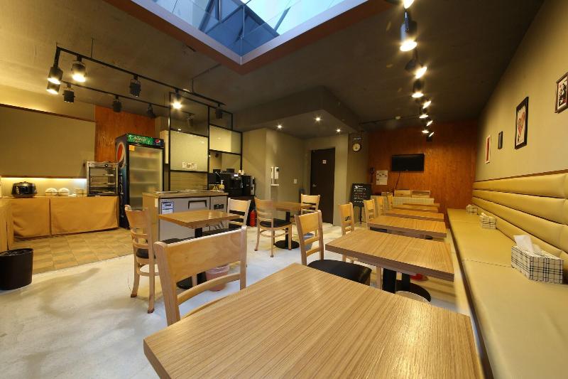 Chakan Hotel image
