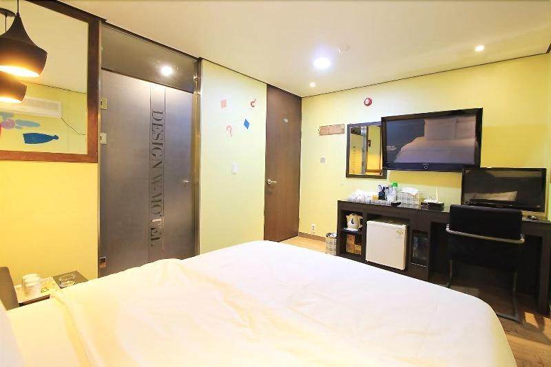 Chakan Hotel image