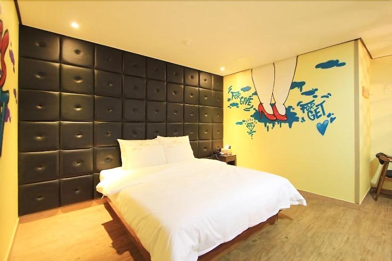 Chakan Hotel image