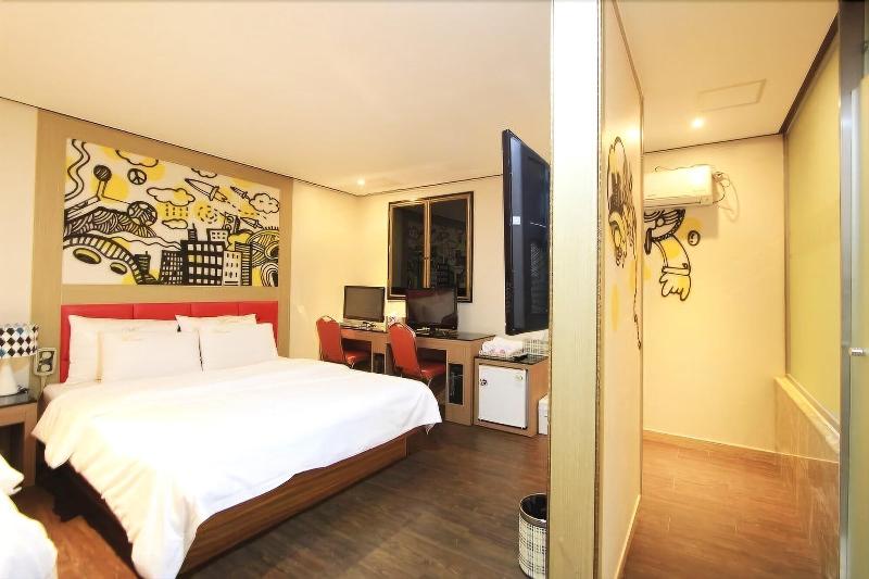 Chakan Hotel image