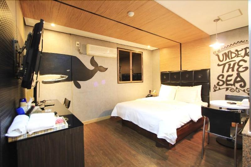 Chakan Hotel image