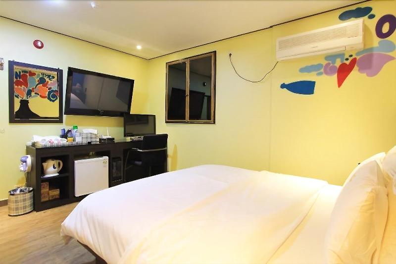Chakan Hotel image
