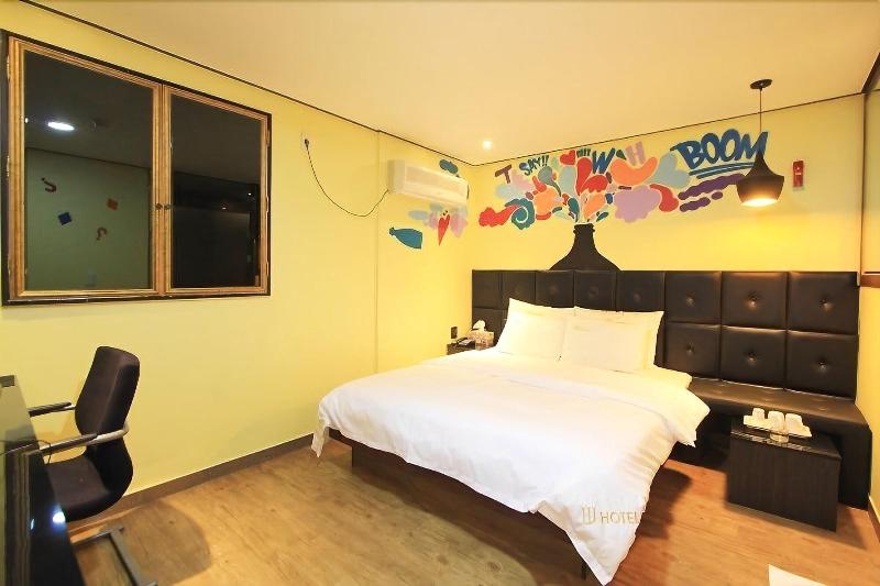 Chakan Hotel image