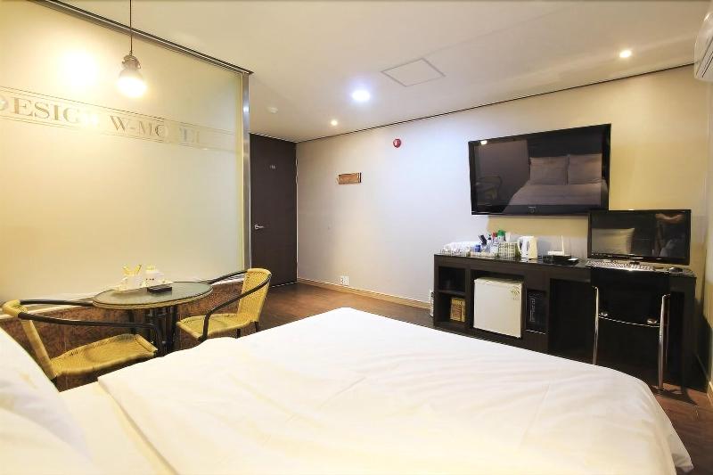 Chakan Hotel image