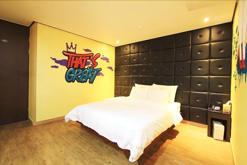 Chakan Hotel image