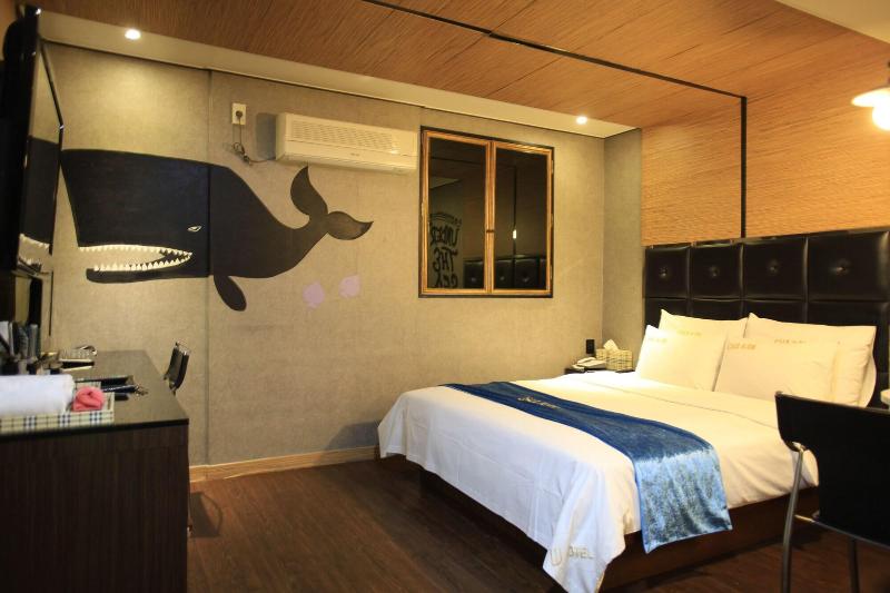 Chakan Hotel image