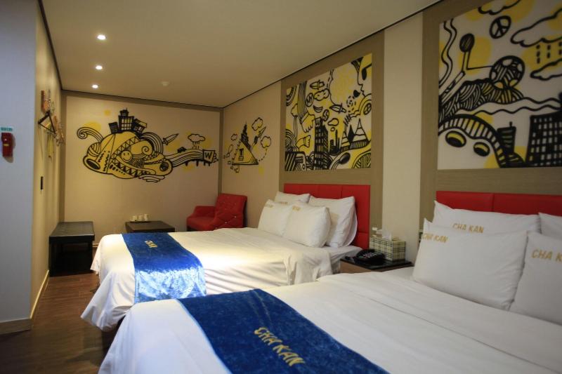 Chakan Hotel image