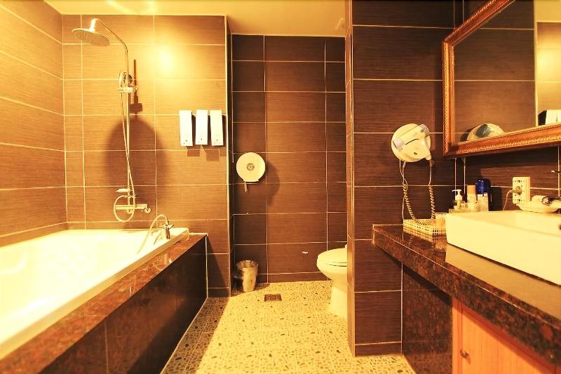 Chakan Hotel image