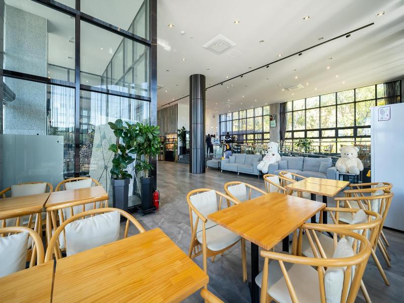 Hotel Ohevday image