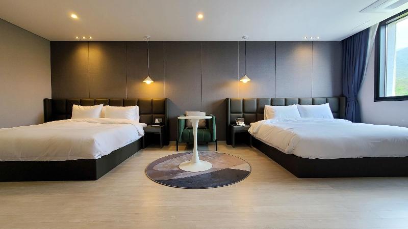 Hotel Ohevday image