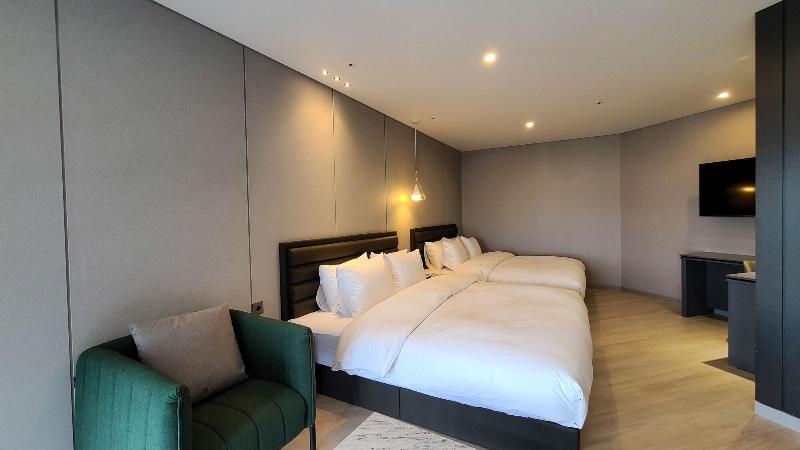 Hotel Ohevday image