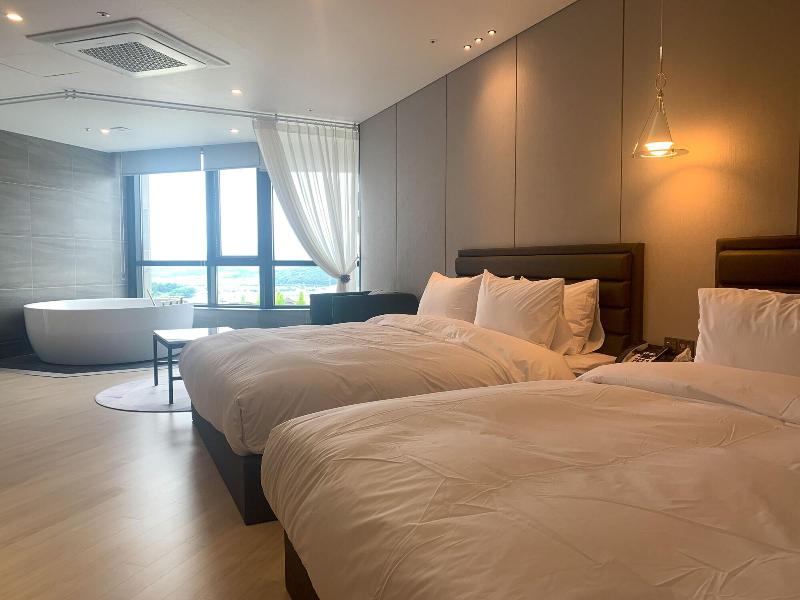 Hotel Ohevday image