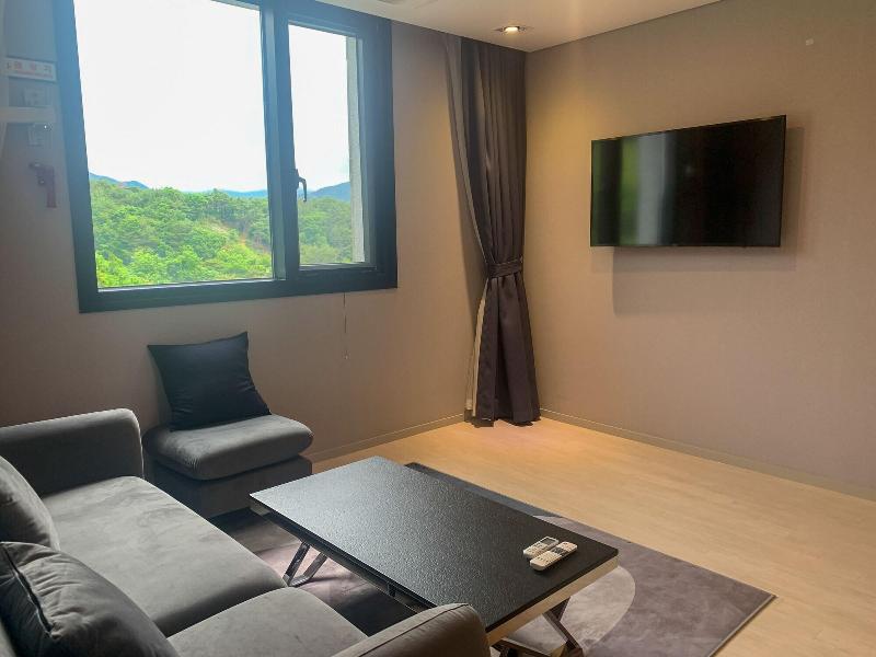 Hotel Ohevday image