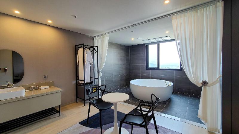 Hotel Ohevday image