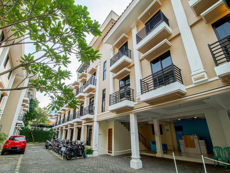 Plaza 68 Residence image