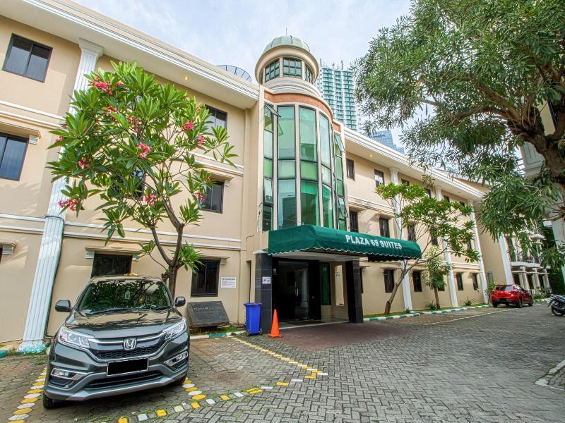 Plaza 68 Residence image
