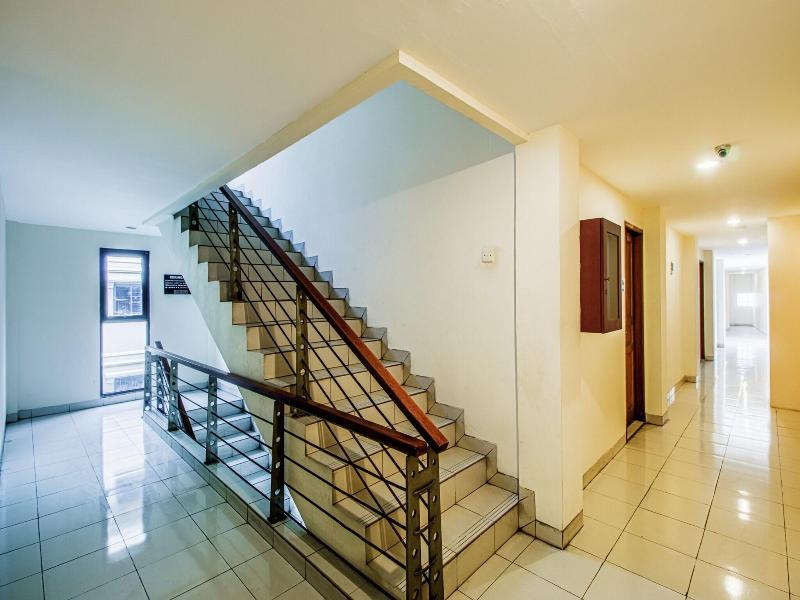 Plaza 68 Residence image