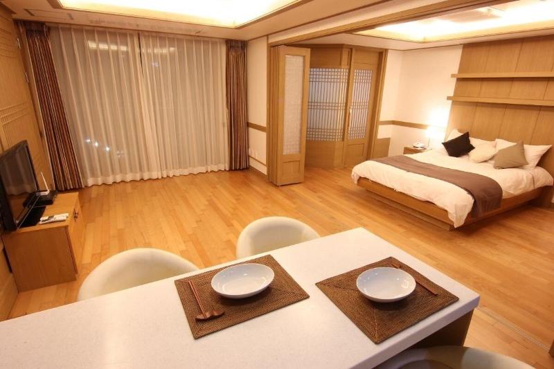 Habana Resort image