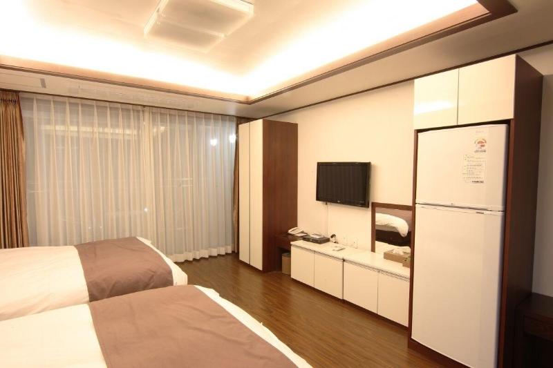 Habana Resort image