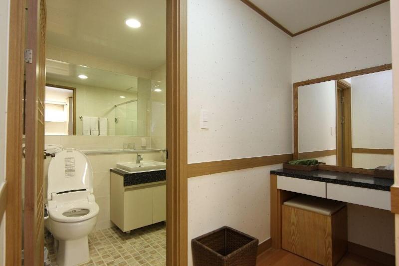 Habana Resort image