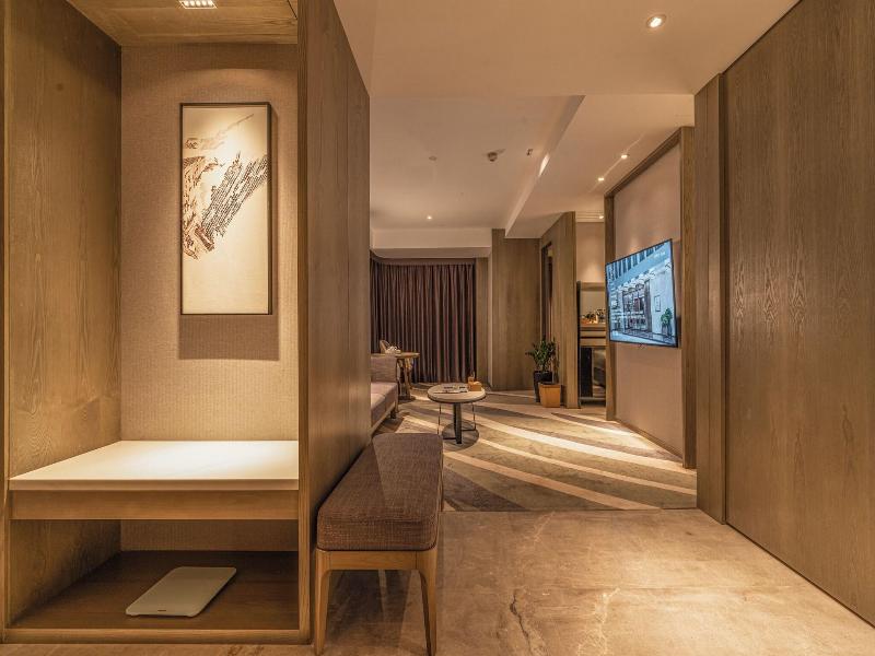 Delta Hotels By Marriott Kunming image 8