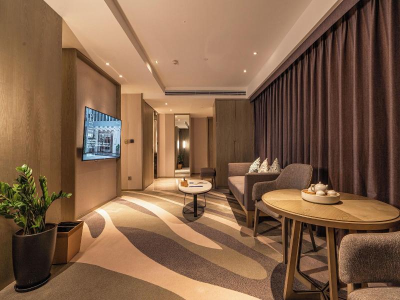 Delta Hotels By Marriott Kunming image 7