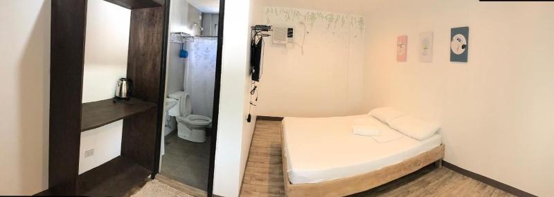 Seabreeze Beach Lodge image