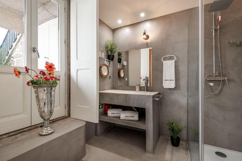 Maison Cabral image