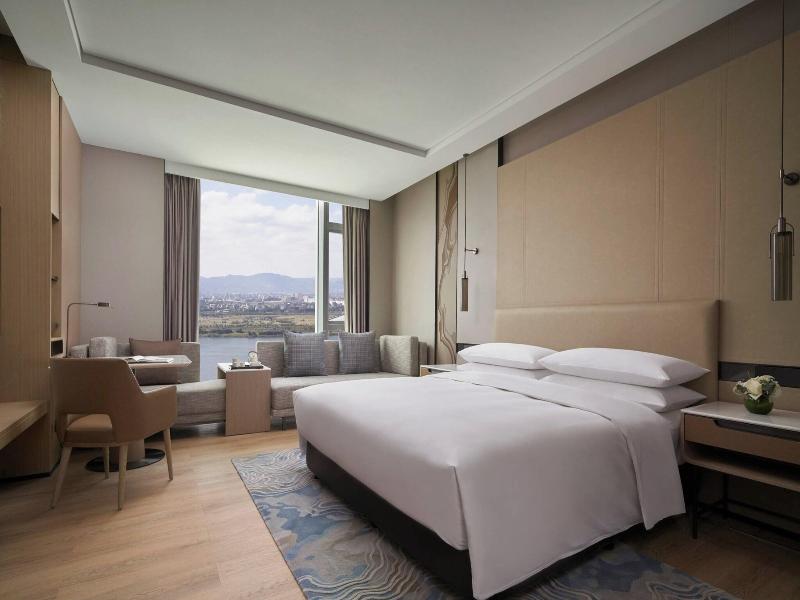 Fuzhou Marriott Hotel Riverside image