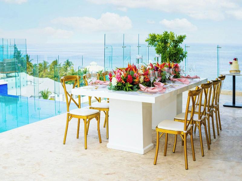 Alaia Belize, Autograph Collection image