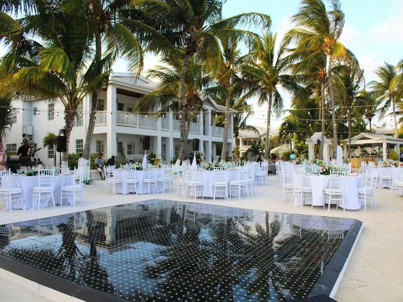 Alaia Belize, Autograph Collection image