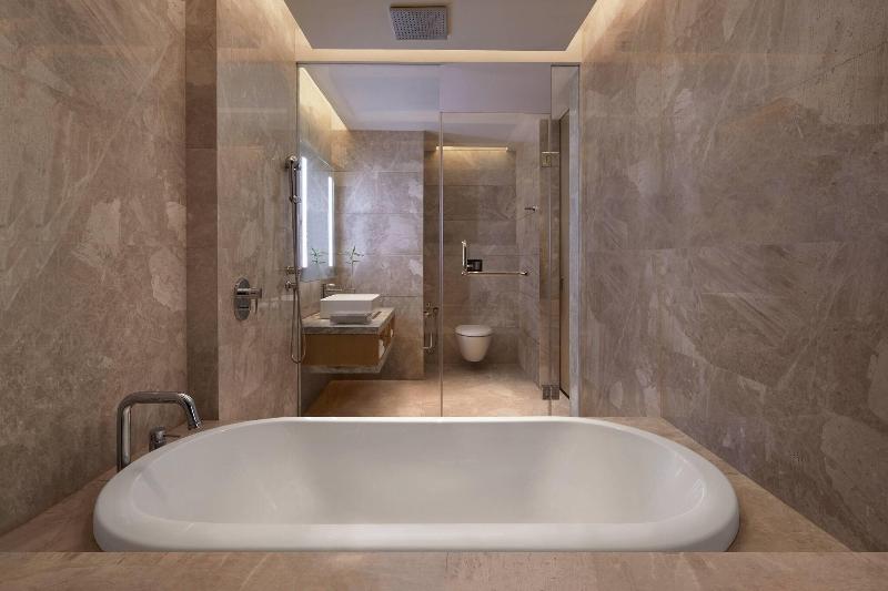 Renaissance Dhaka Gulshan Hotel image