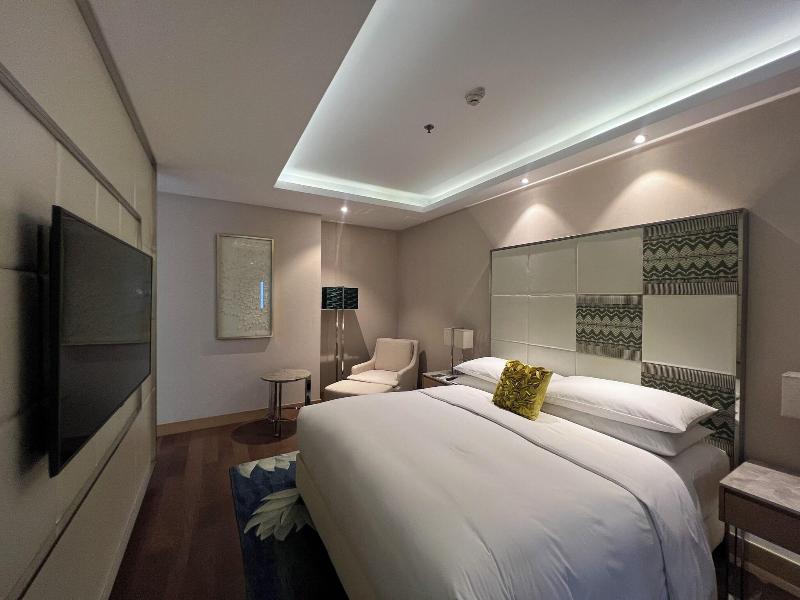 Renaissance Dhaka Gulshan Hotel image