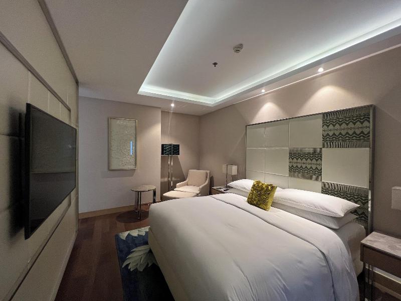 Renaissance Dhaka Gulshan Hotel image