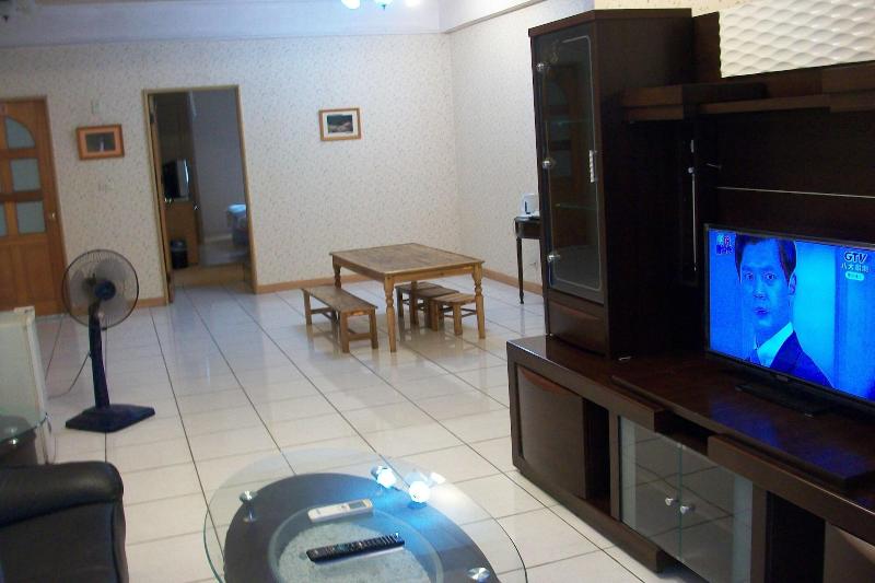Kinsa Holiday Hotel image