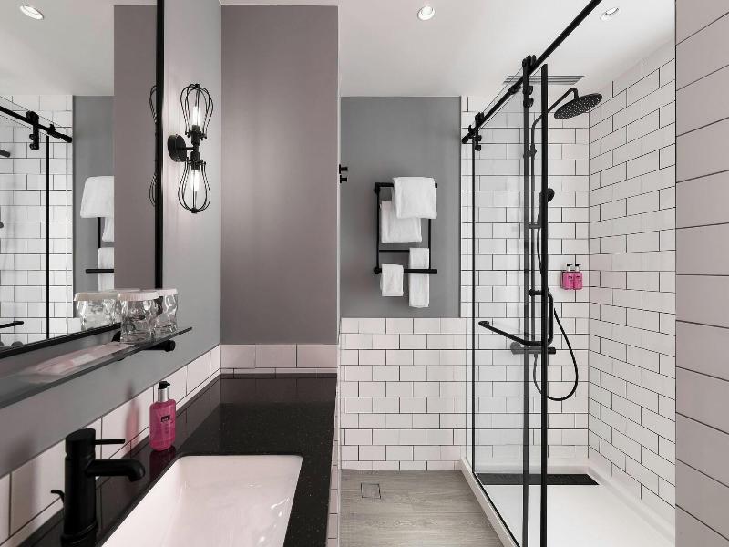 Moxy Taichung image