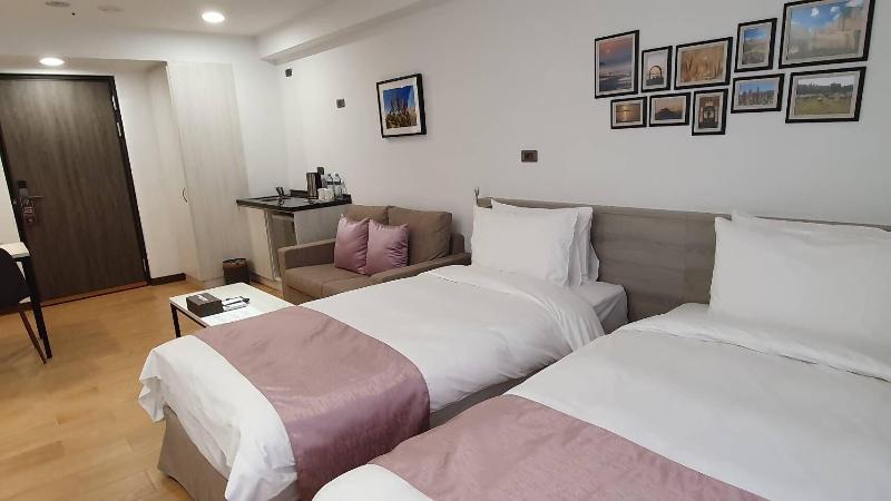 Solis Hotel image