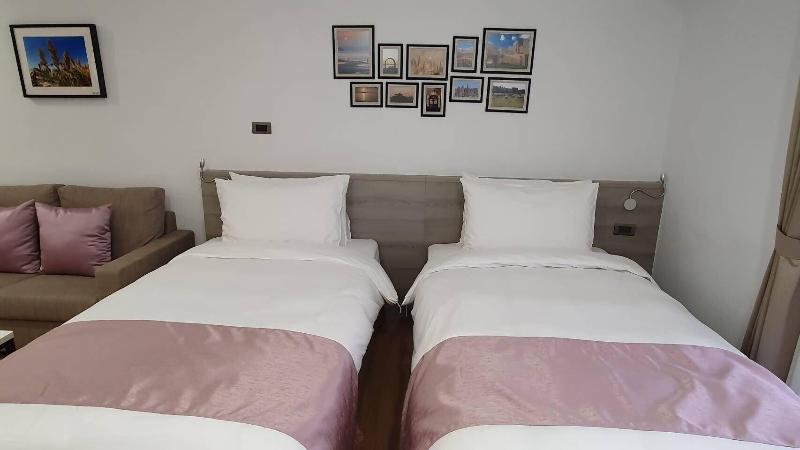 Solis Hotel image