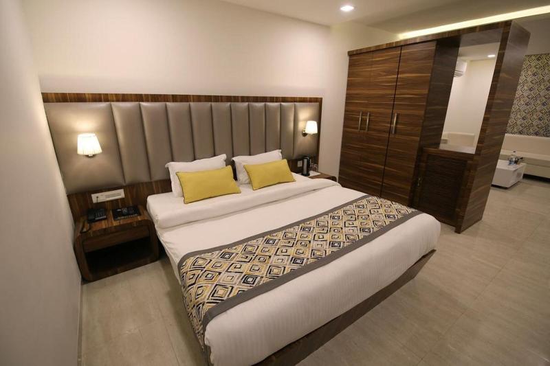 Hotel Narayanam image
