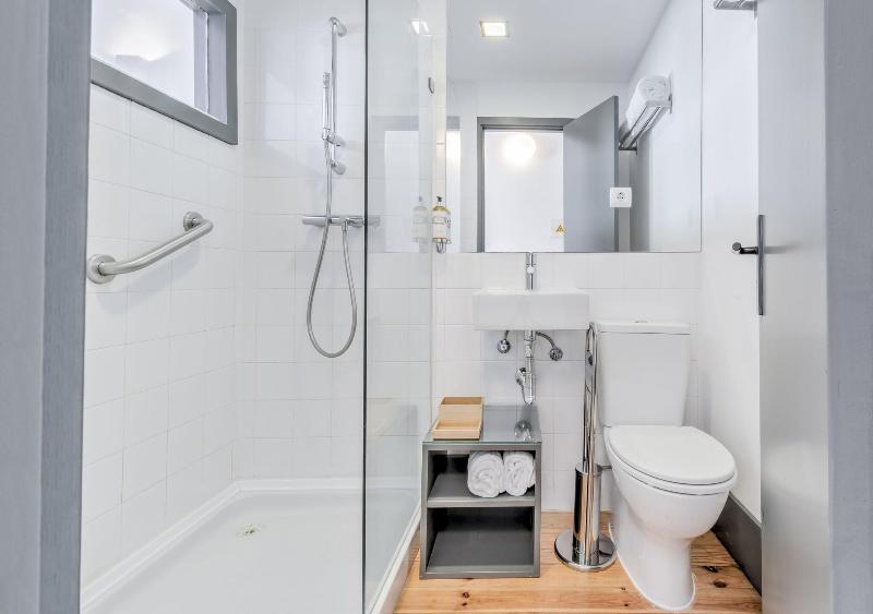 Homey River Suites image