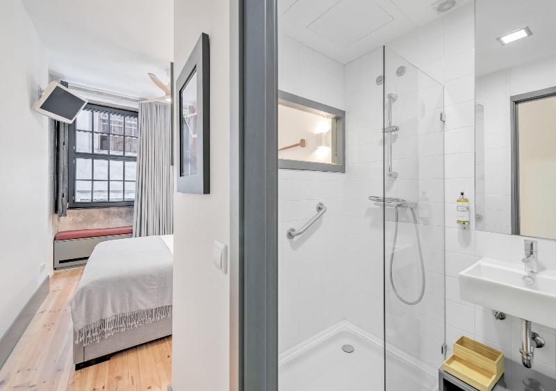 Homey River Suites image