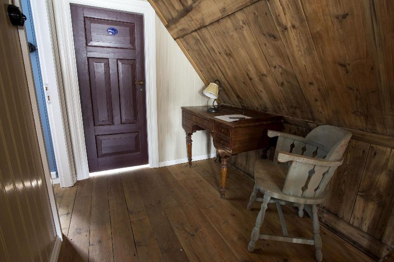 Lambalækur image