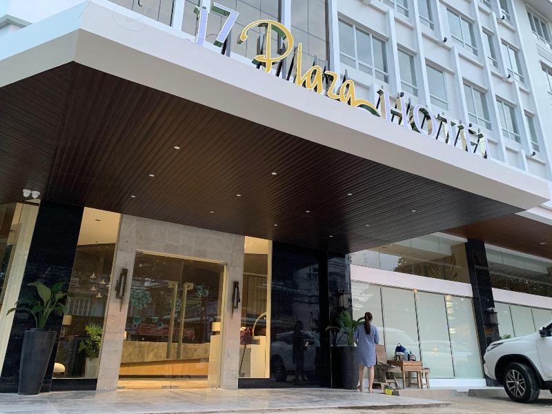 J7 Plaza Hotel image