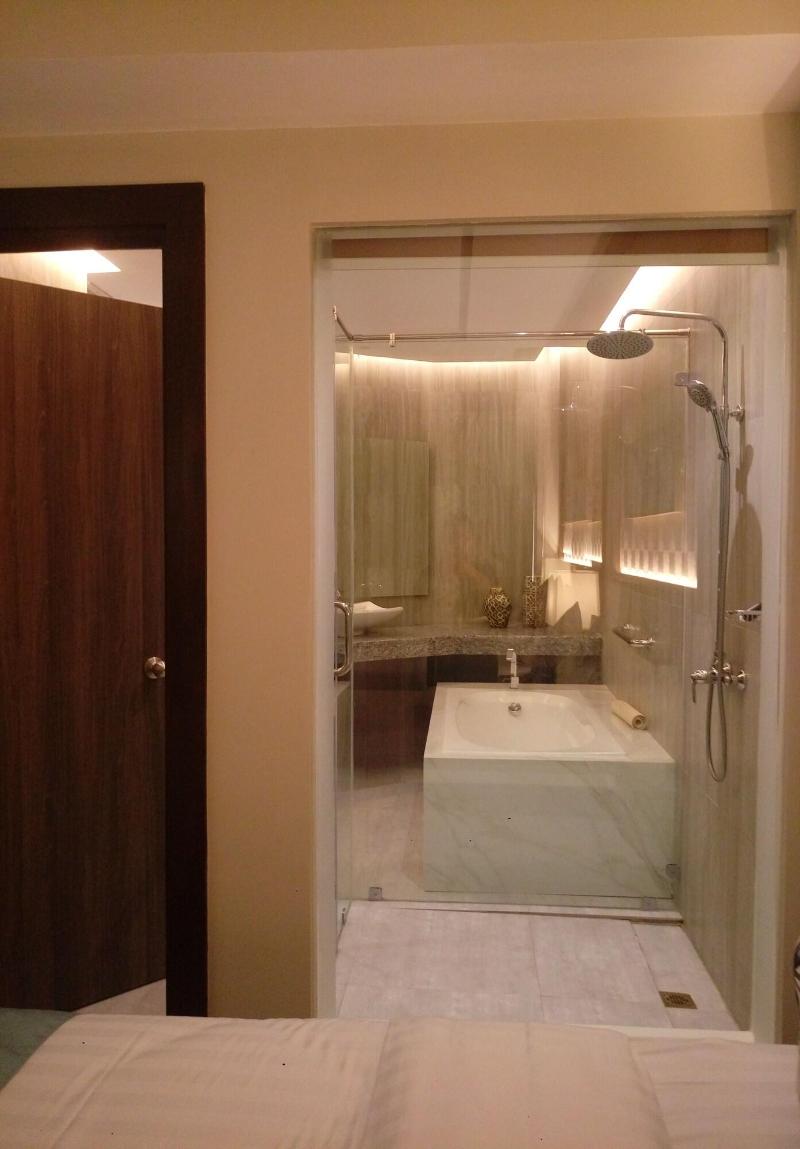 J7 Plaza Hotel image