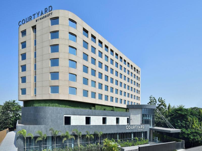 Courtyard By Marriott Nashik image