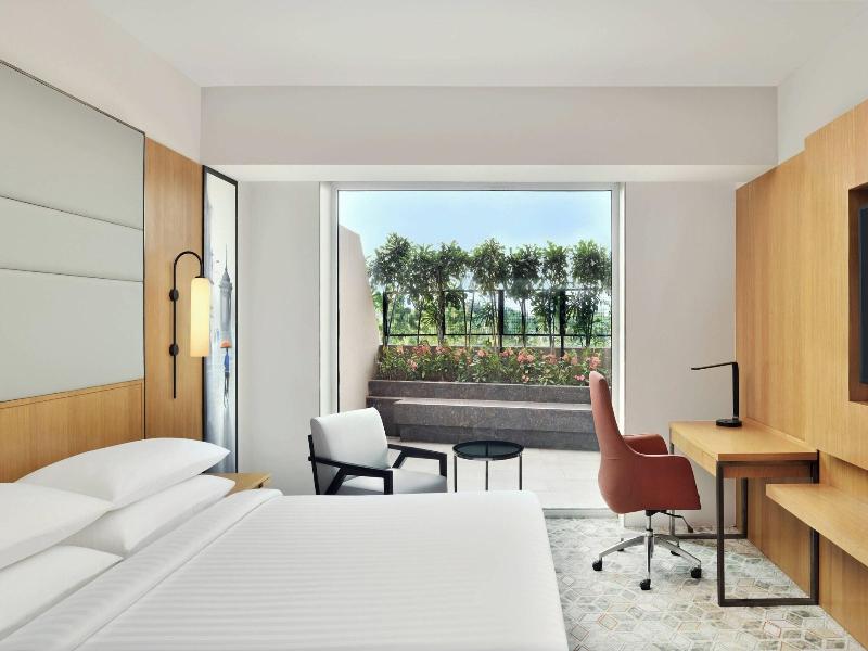 Courtyard By Marriott Nashik image