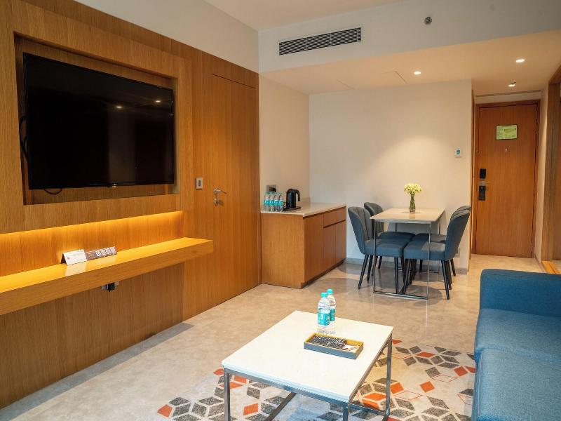 Courtyard By Marriott Nashik image