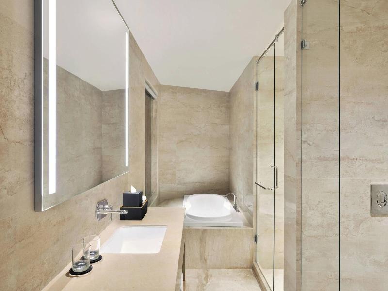 Courtyard By Marriott Nashik image