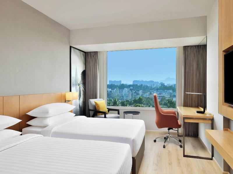 Courtyard By Marriott Nashik image